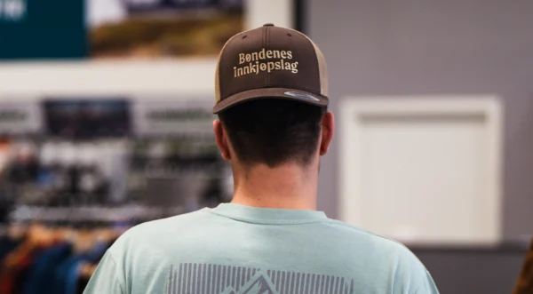 "Bøndenes" Retro Trucker Cap - Bilde 2